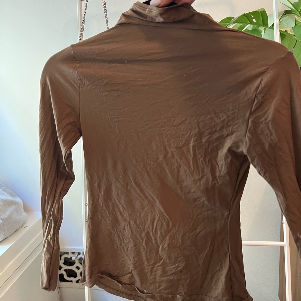 SKIMS fits everybody long sleeve turtle neck, brown, size m